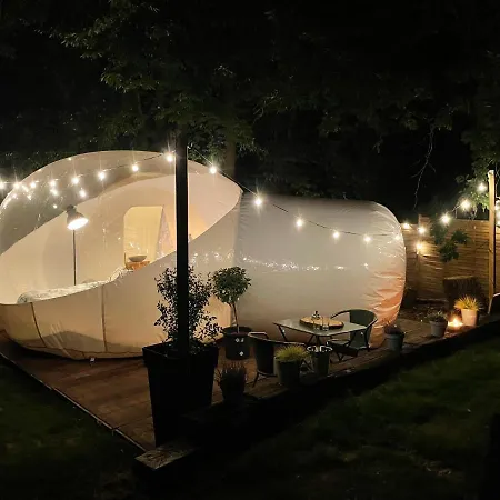 Une Nuit Dans Les Etoiles Avec Jacuzzi Οργανωμένο κάμπινγκ